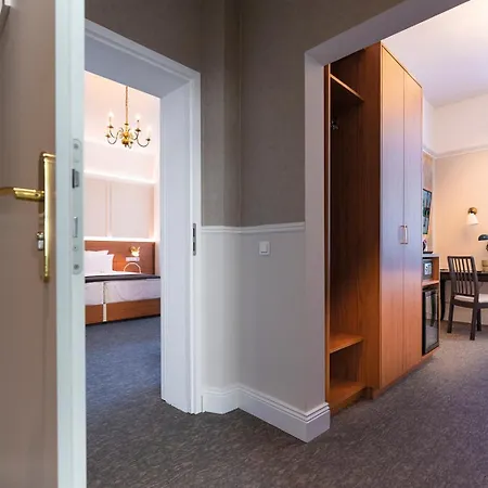 Kleiner Riesen Hotel 3*