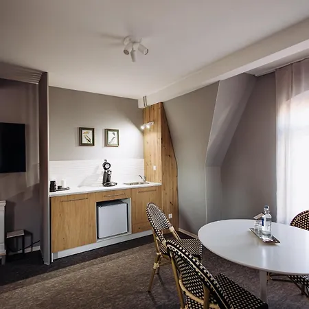 Kleiner Riesen Κόμπλεντς