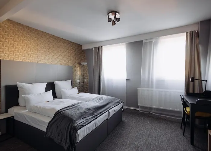 Kleiner Riesen 3* Koblenz (Rhineland-Palatinate)