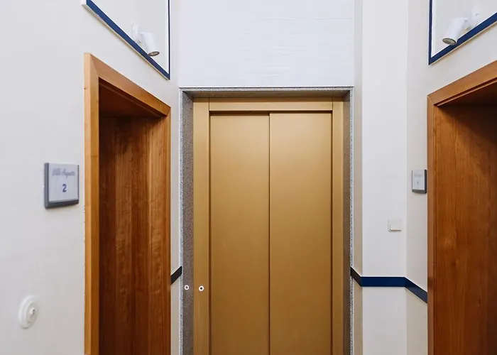 Ξενοδοχείο Kleiner Riesen 3*